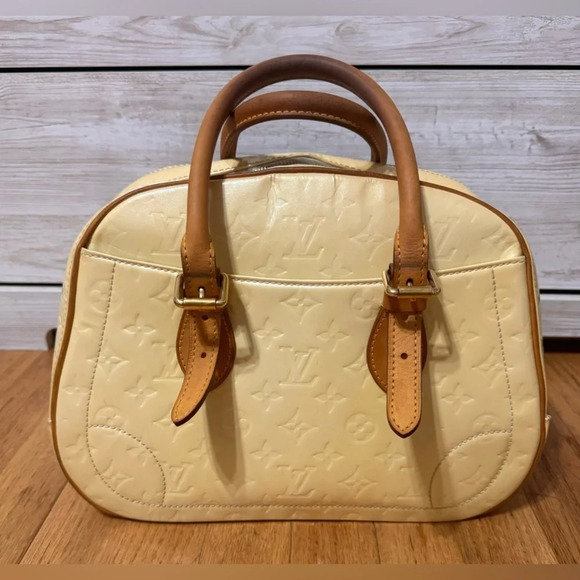 Louis Vuitton Monogram Vernis Summit Drive - Picture 2 of 16